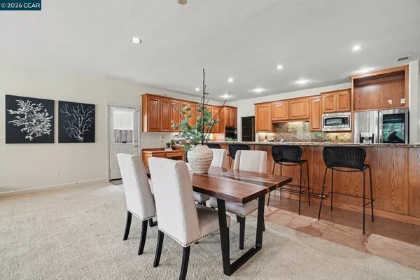 $1,195,000 | 5666 Oakmont Court, Discovery Bay, CA 94505