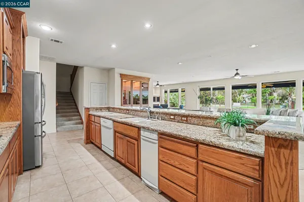 $1,195,000 | 5666 Oakmont Court, Discovery Bay, CA 94505