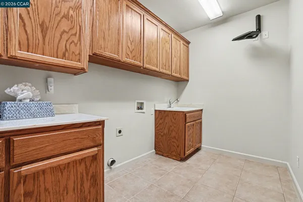 $1,195,000 | 5666 Oakmont Court, Discovery Bay, CA 94505