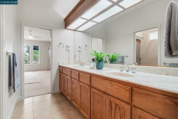 $1,195,000 | 5666 Oakmont Court, Discovery Bay, CA 94505