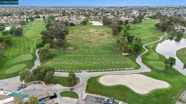 $1,195,000 | 5666 Oakmont Court, Discovery Bay, CA 94505