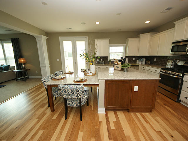 1802 Bird Key Court Hanahan, SC 29410 - Photo 26 of 47 Eagle Landing_McCall II_Kitchen2