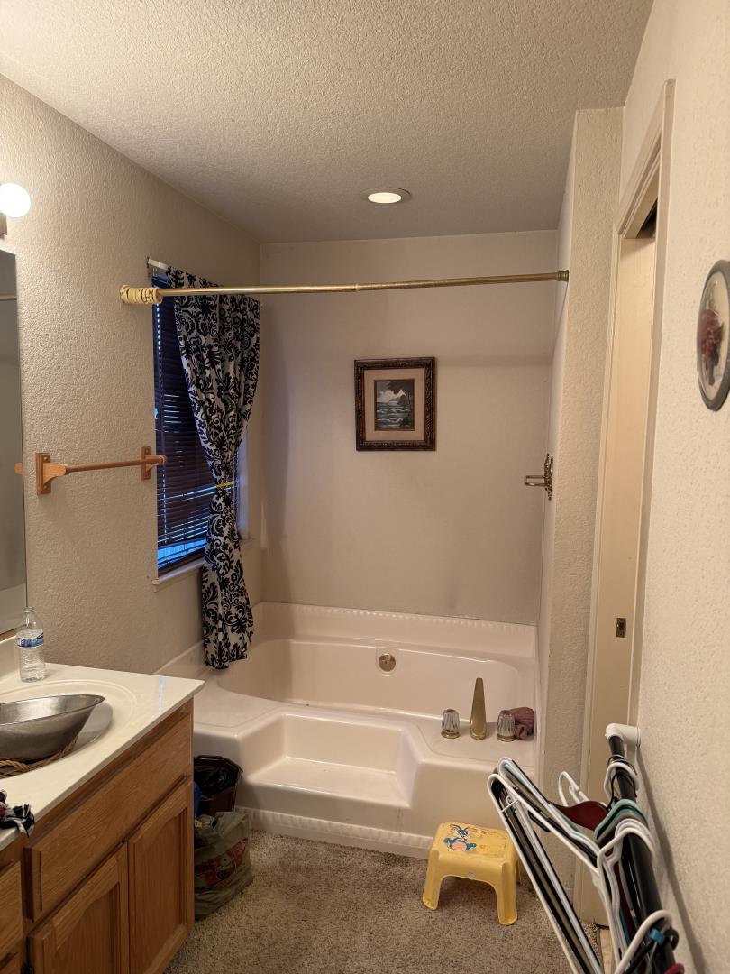 1636 Cavern Way Modesto, CA 95351 - Photo 6 of 6
