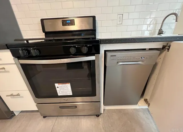 $1,900 | 2641 A Street, San Diego, CA 92102