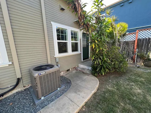 $1,900 | 2641 A Street, San Diego, CA 92102