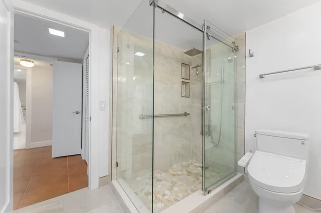 $4,750 | 1200 South Ocean Boulevard, Unit 6B, Boca Raton, FL 33432