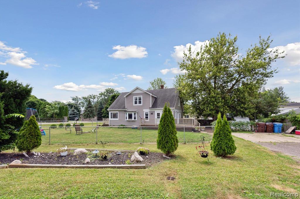 4357 Dewey Road Newport, MI 48166 - Photo 3 of 41 Gallery Image 3