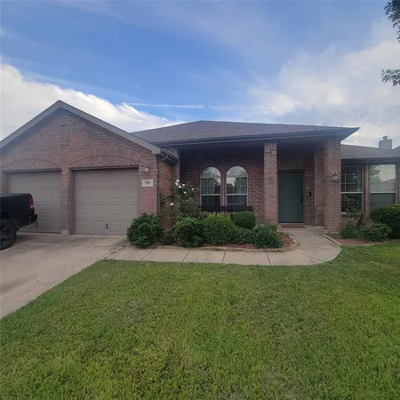 $321,750 | 2007 Eagle Lake Drive, Forney, TX 75126