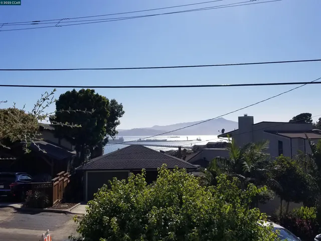 $2,400 | 420 Golden Gate Avenue, Richmond, CA 94801