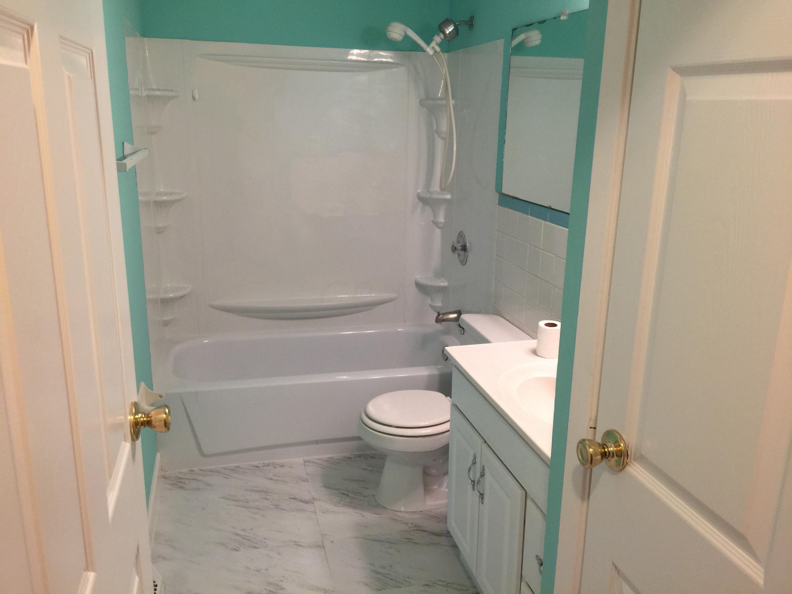 6412 Karl Road Columbus, OH 43229 - Photo 14 of 31
