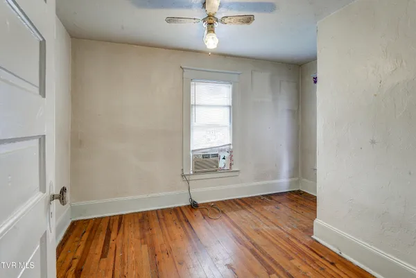 $159,900 | 124 North Elm Avenue, Erwin, TN 37650