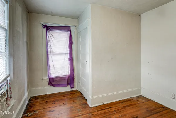 $159,900 | 124 North Elm Avenue, Erwin, TN 37650