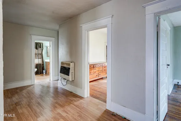 $159,900 | 124 North Elm Avenue, Erwin, TN 37650