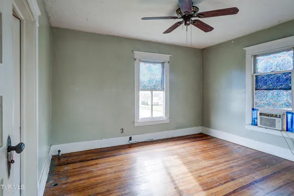 $159,900 | 124 North Elm Avenue, Erwin, TN 37650