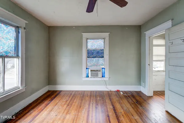 $159,900 | 124 North Elm Avenue, Erwin, TN 37650