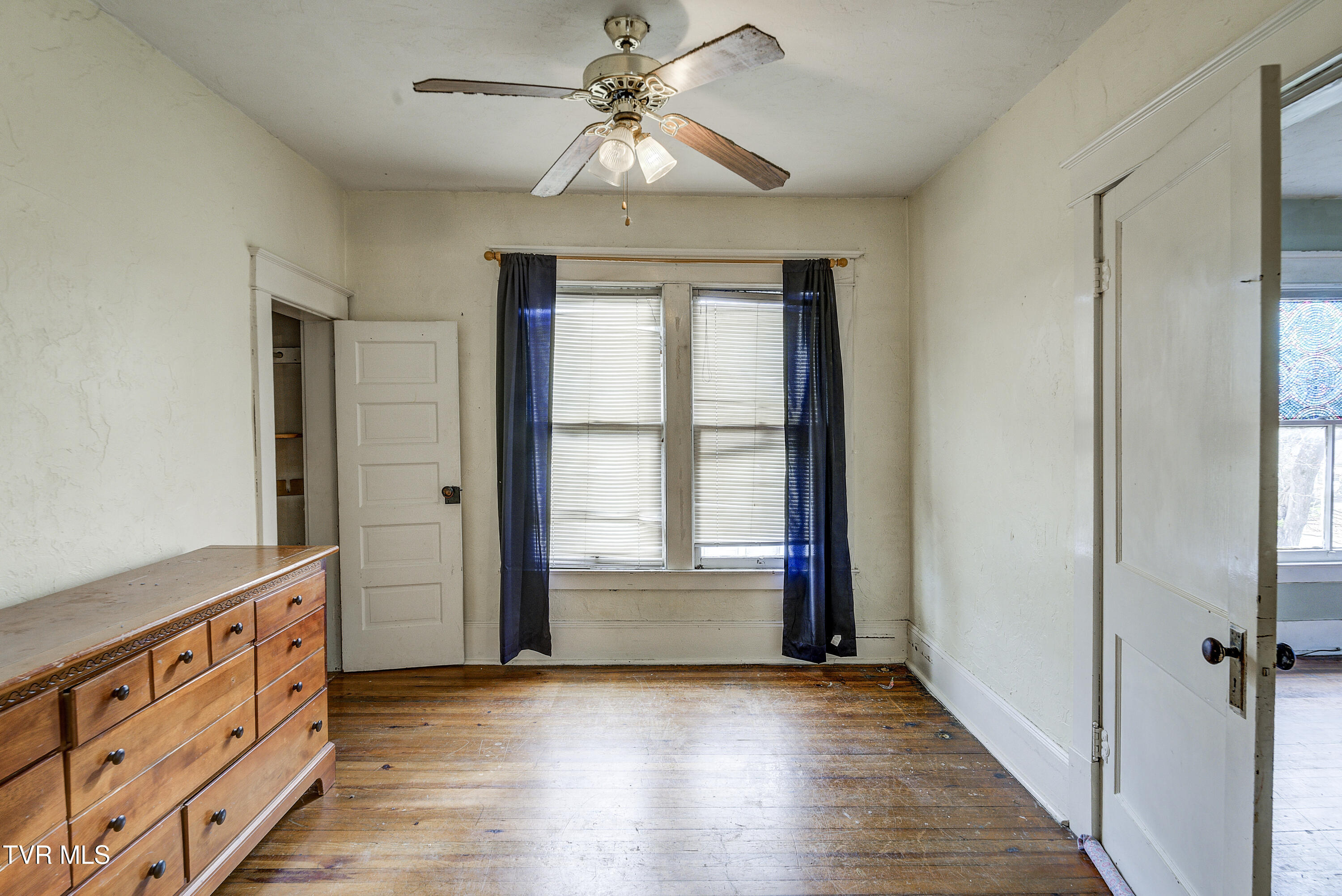 124 North Elm Avenue Erwin, TN 37650 - Photo 24 of 43 ElmAve--23