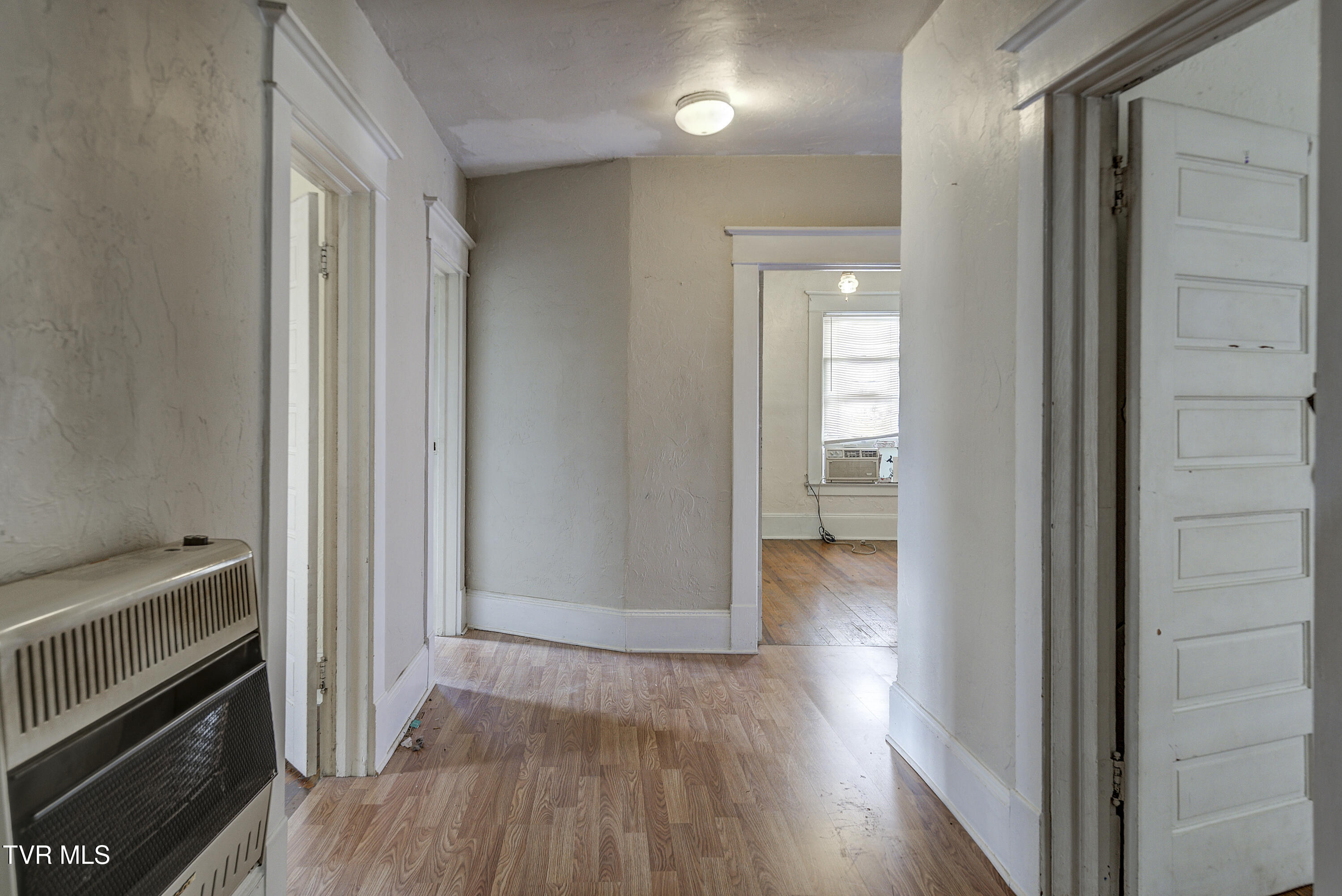 124 North Elm Avenue Erwin, TN 37650 - Photo 32 of 43 ElmAve--31