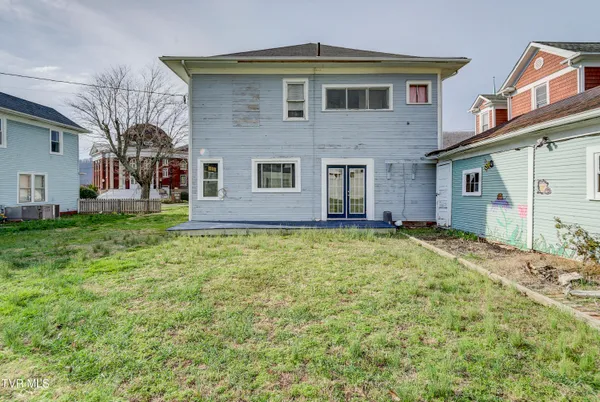 $159,900 | 124 North Elm Avenue, Erwin, TN 37650