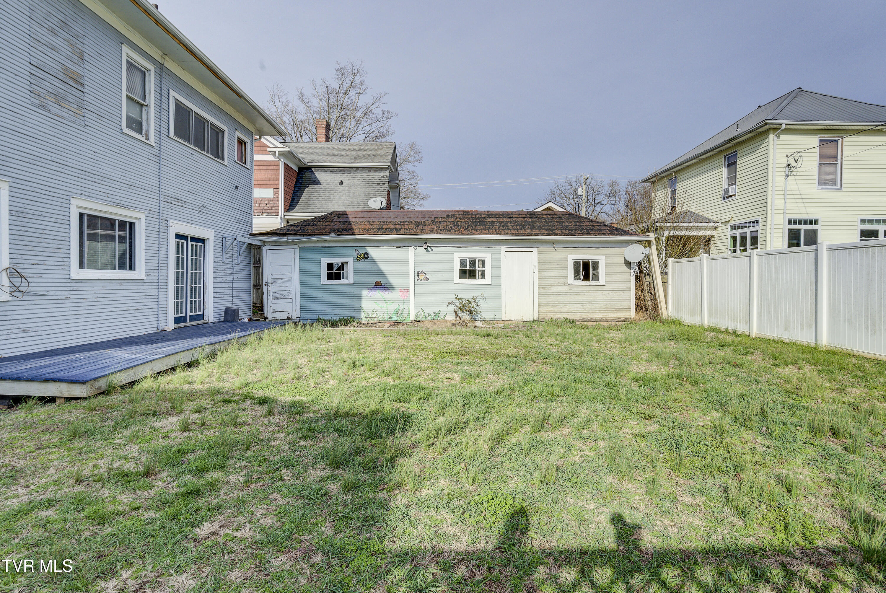 124 North Elm Avenue Erwin, TN 37650 - Photo 39 of 43 ElmAve--38