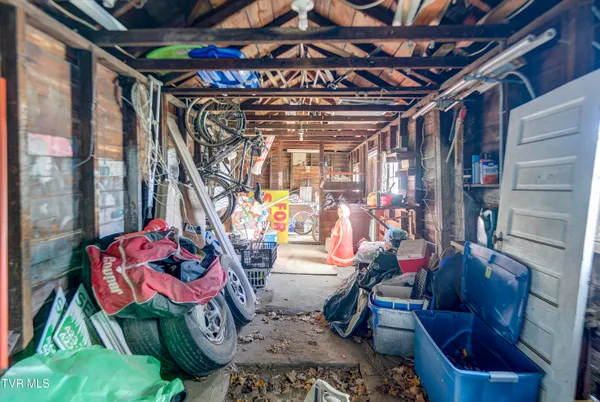 $159,900 | 124 North Elm Avenue, Erwin, TN 37650