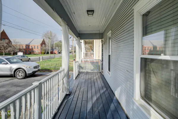 $159,900 | 124 North Elm Avenue, Erwin, TN 37650