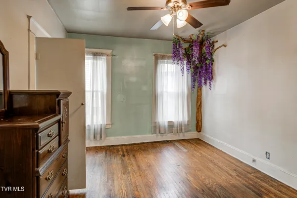 $159,900 | 124 North Elm Avenue, Erwin, TN 37650