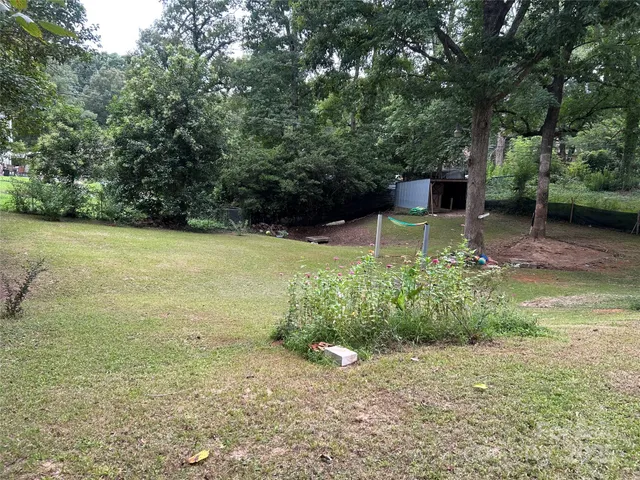 $325,000 | 6708 Lynmont Drive, Charlotte, NC 28212