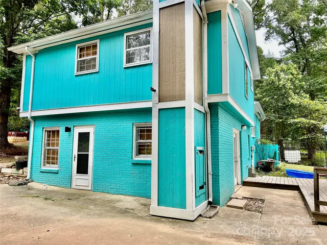 $325,000 | 6708 Lynmont Drive, Charlotte, NC 28212