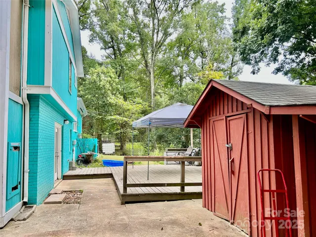 $325,000 | 6708 Lynmont Drive, Charlotte, NC 28212