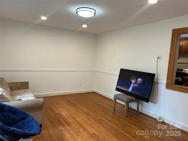 $325,000 | 6708 Lynmont Drive, Charlotte, NC 28212