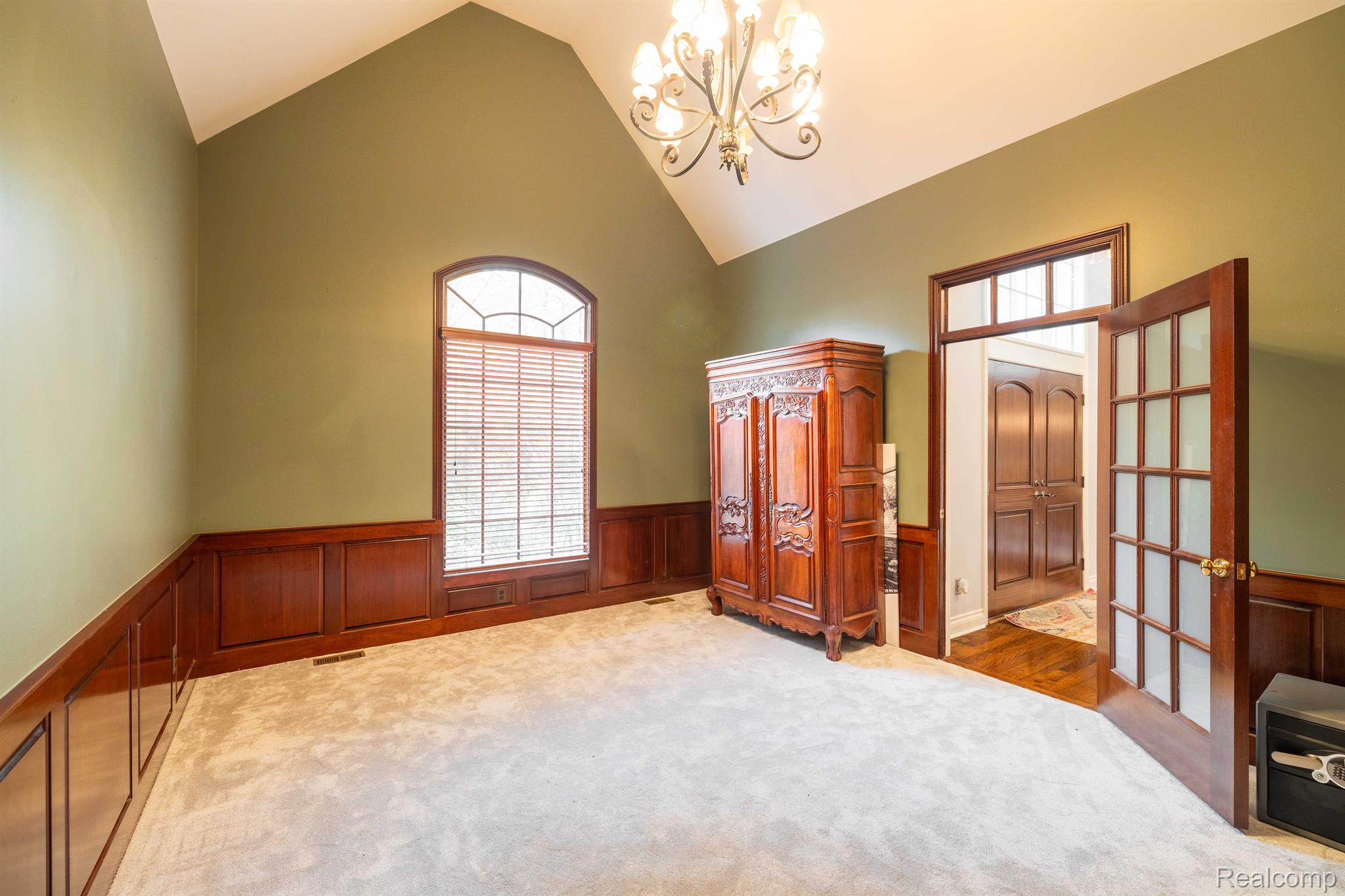 8740 Ridge Road Canton, MI 48187 - Photo 25 of 68 Gallery Image 25