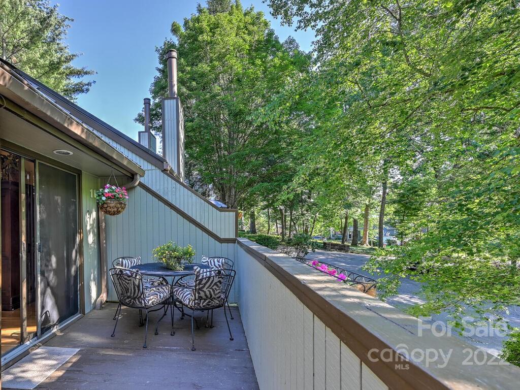 16 Maple Ridge Lane Asheville, NC 28806 - Photo 11 of 26 Gallery Image 11