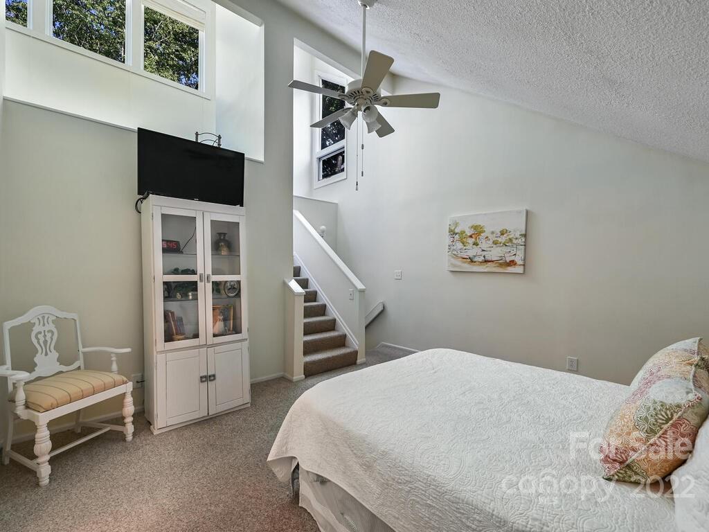 16 Maple Ridge Lane Asheville, NC 28806 - Photo 13 of 26 Gallery Image 13