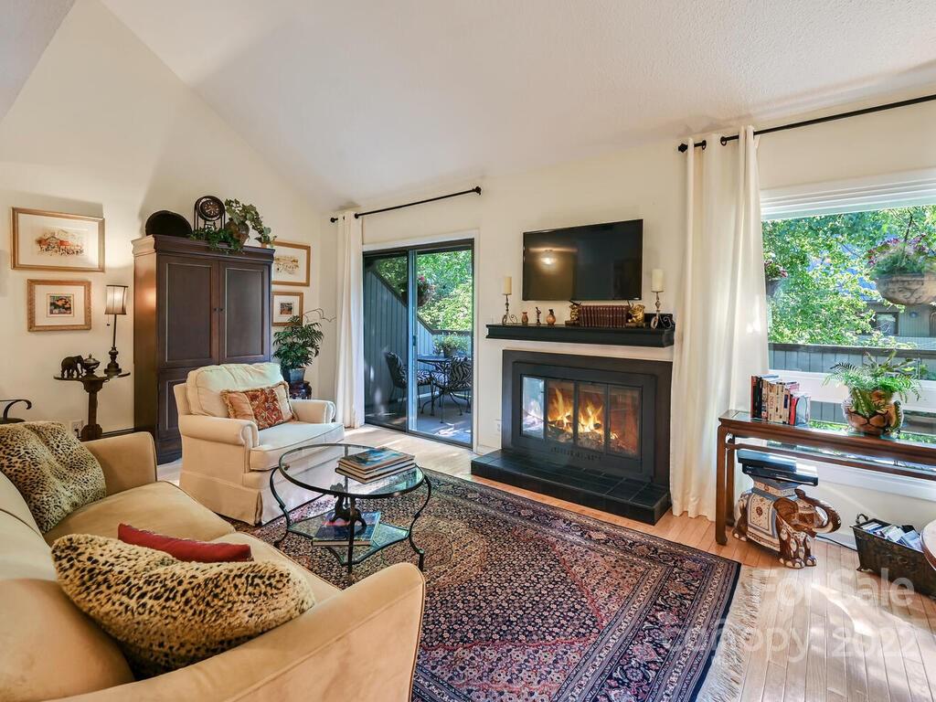 16 Maple Ridge Lane Asheville, NC 28806 - Photo 4 of 26 Gallery Image 4