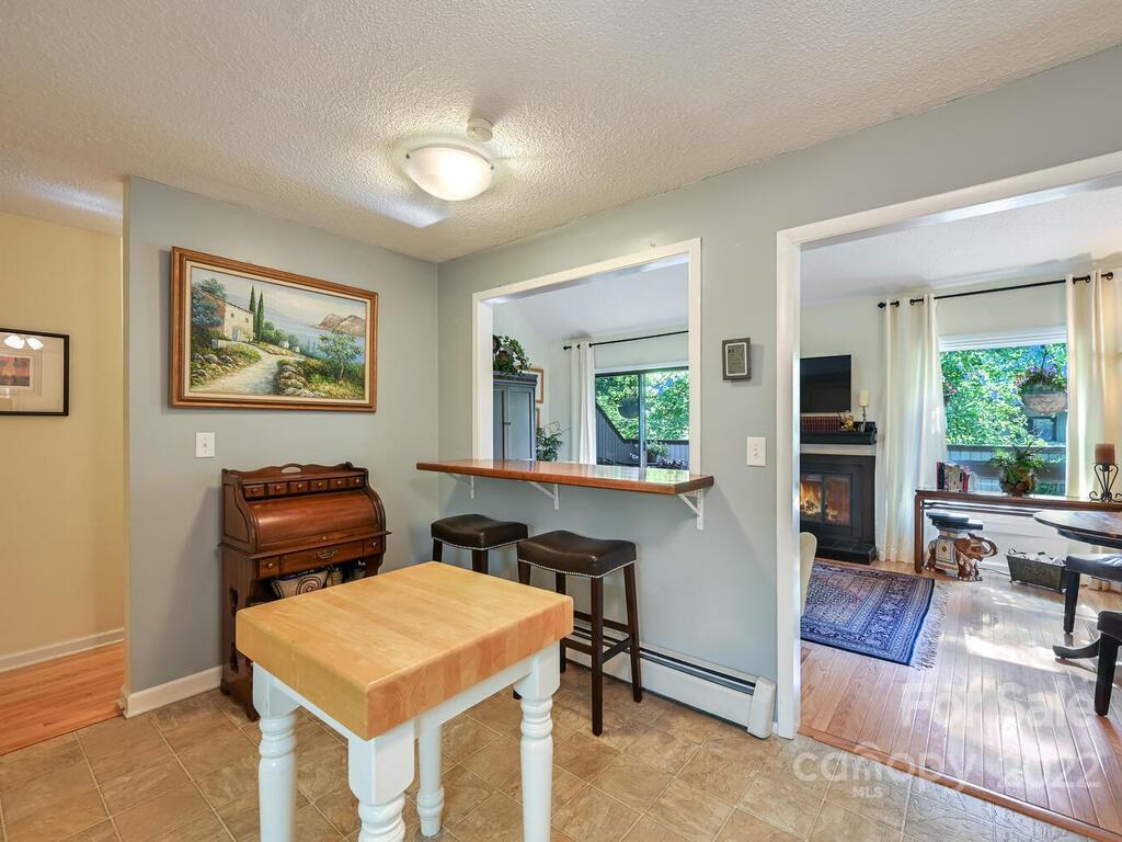 16 Maple Ridge Lane Asheville, NC 28806 - Photo 8 of 26 Gallery Image 8