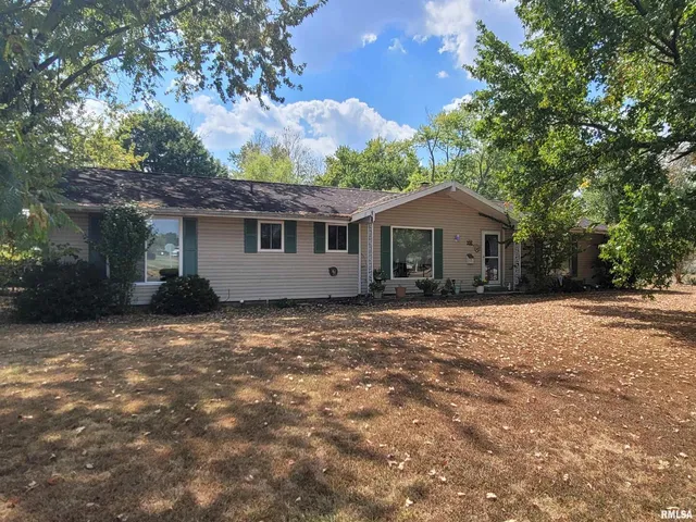 $127,500 | 1133 West Boone Street, Salem, IL 62881