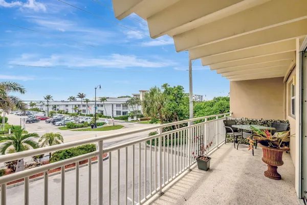 $1,850 | 4500 South Ocean Boulevard, Unit 210, South Palm Beach, FL 33480