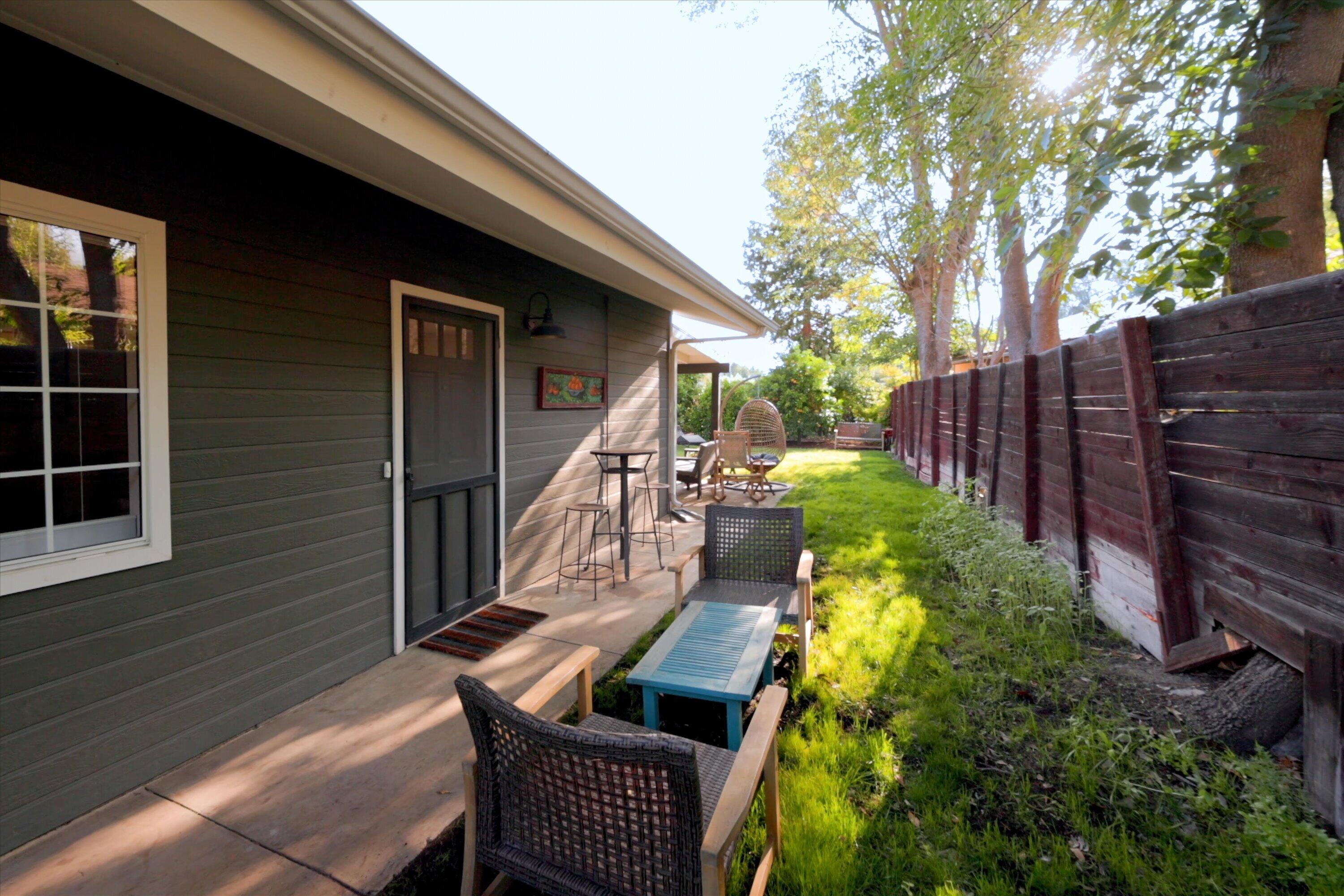 505 Park Road Ojai, CA 93023 - Photo 3 of 41 04-505 Park Rd - 4