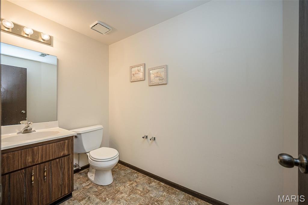 4216 Elkhart Lake Road St. Charles, MO 63304 - Photo 31 of 37