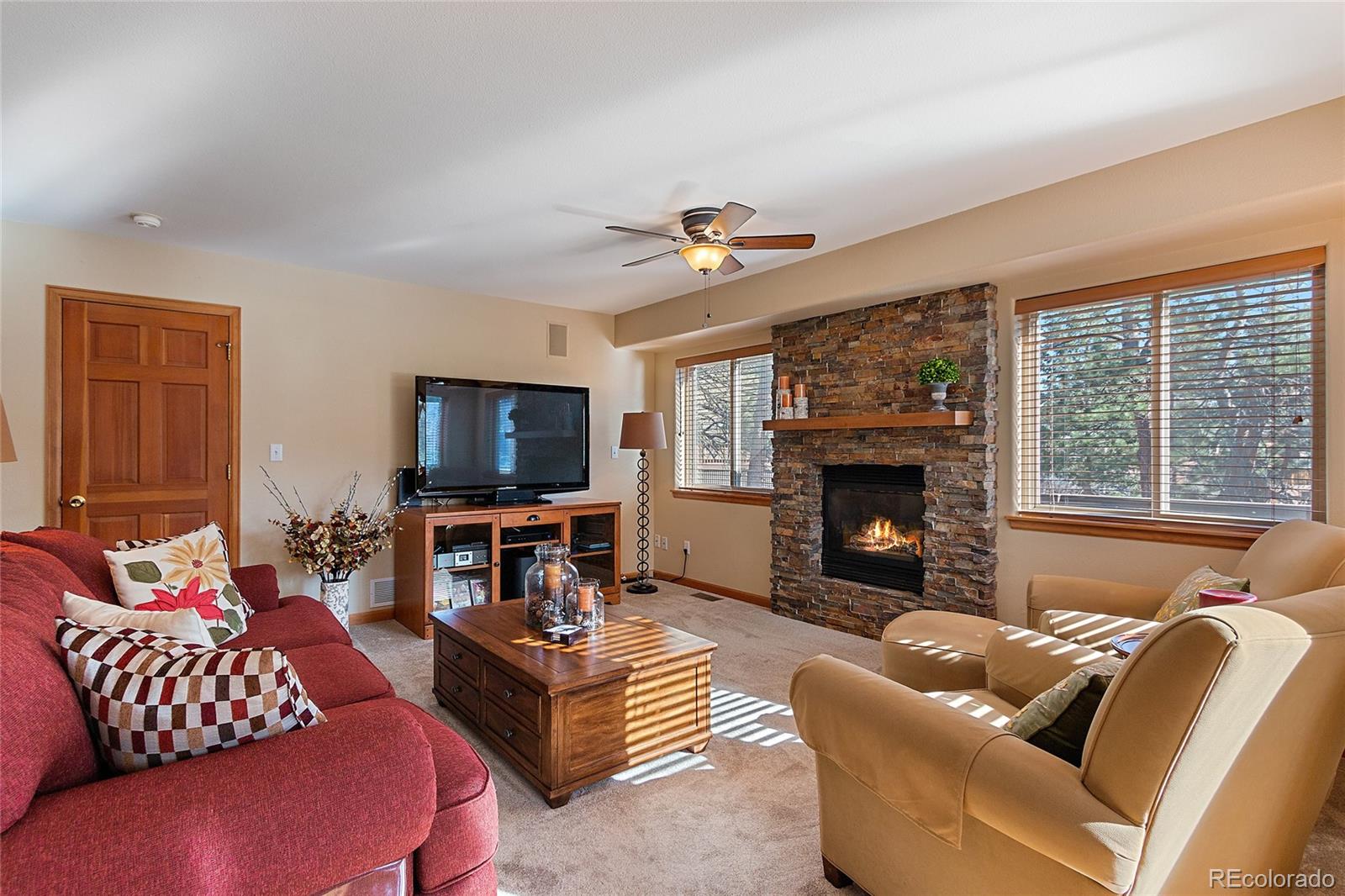 27174 Sun Ridge Drive Evergreen, CO 80439 - Photo 7 of 34 Gallery Image 7