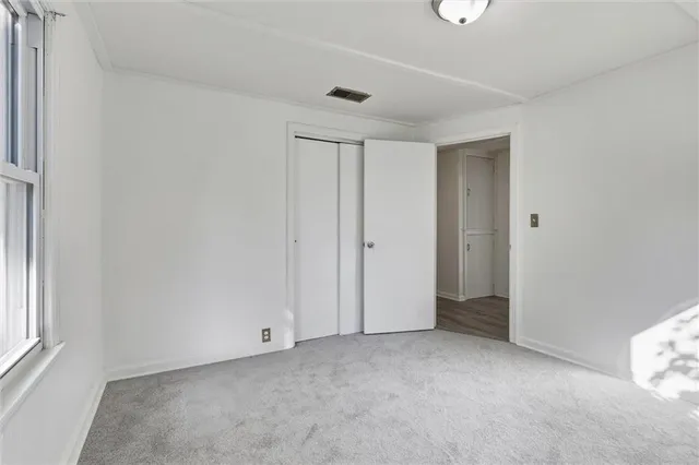 $175,000 | 704 Southwest Clinton Street, Oak Grove, MO 64075