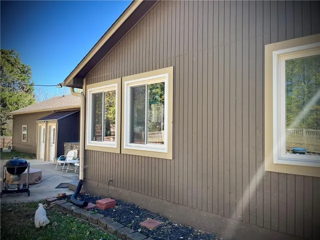 $625,000 | 24650 Hospital Drive, Paola, KS 66071