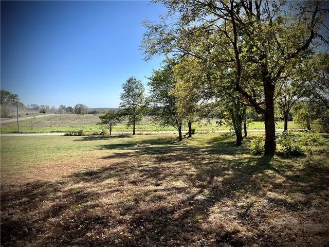 $625,000 | 24650 Hospital Drive, Paola, KS 66071