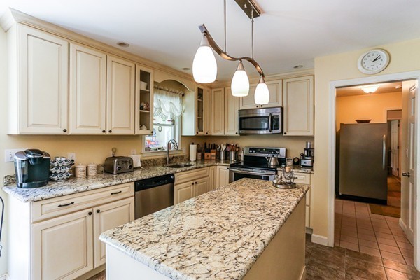 21 Wyndmere Road Boxford, MA 01921 - Photo 7 of 30