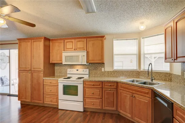 $189,000 | 314 Kiwi Drive, Barefoot Bay, FL 32976