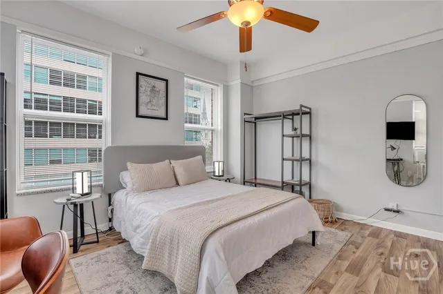 $2,000 | 24 East Liberty, Unit 48, Savannah, GA 31401