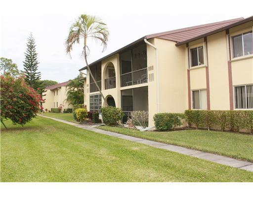 317 Pine Ridge Circle, Unit C1 Greenacres, FL 33463 - Photo 1 of 10 Primary Photo