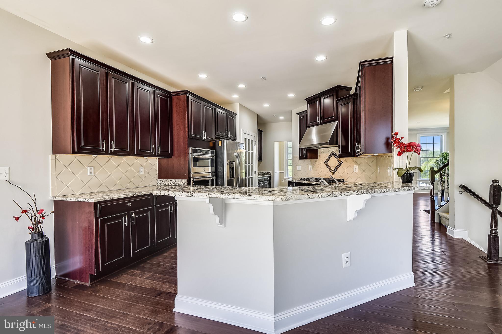 7670 Elmcrest Road Hanover, MD 21076 - Photo 11 of 70 ML. Kitchen fit for entertaining