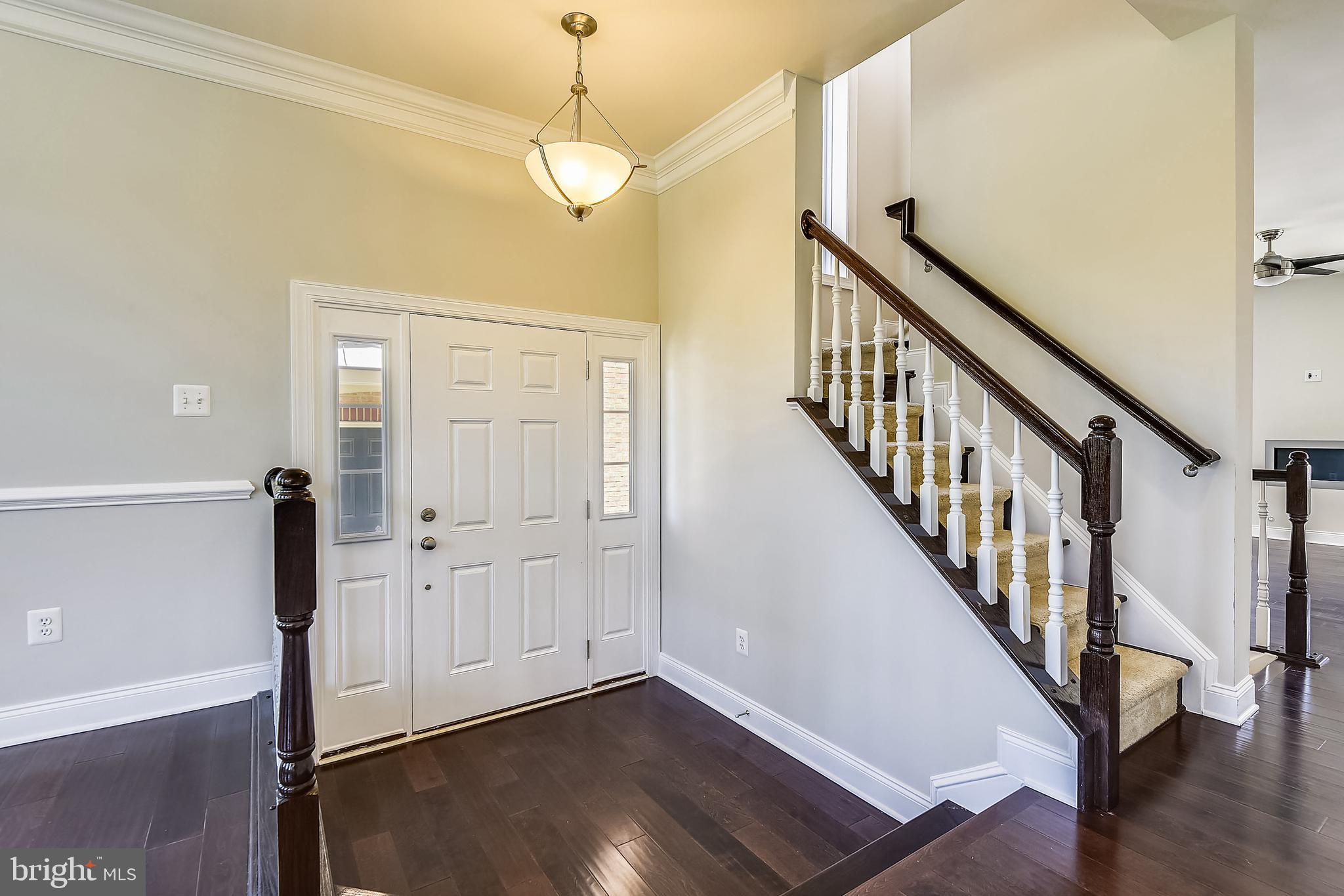 7670 Elmcrest Road Hanover, MD 21076 - Photo 12 of 70 ML: Foyer