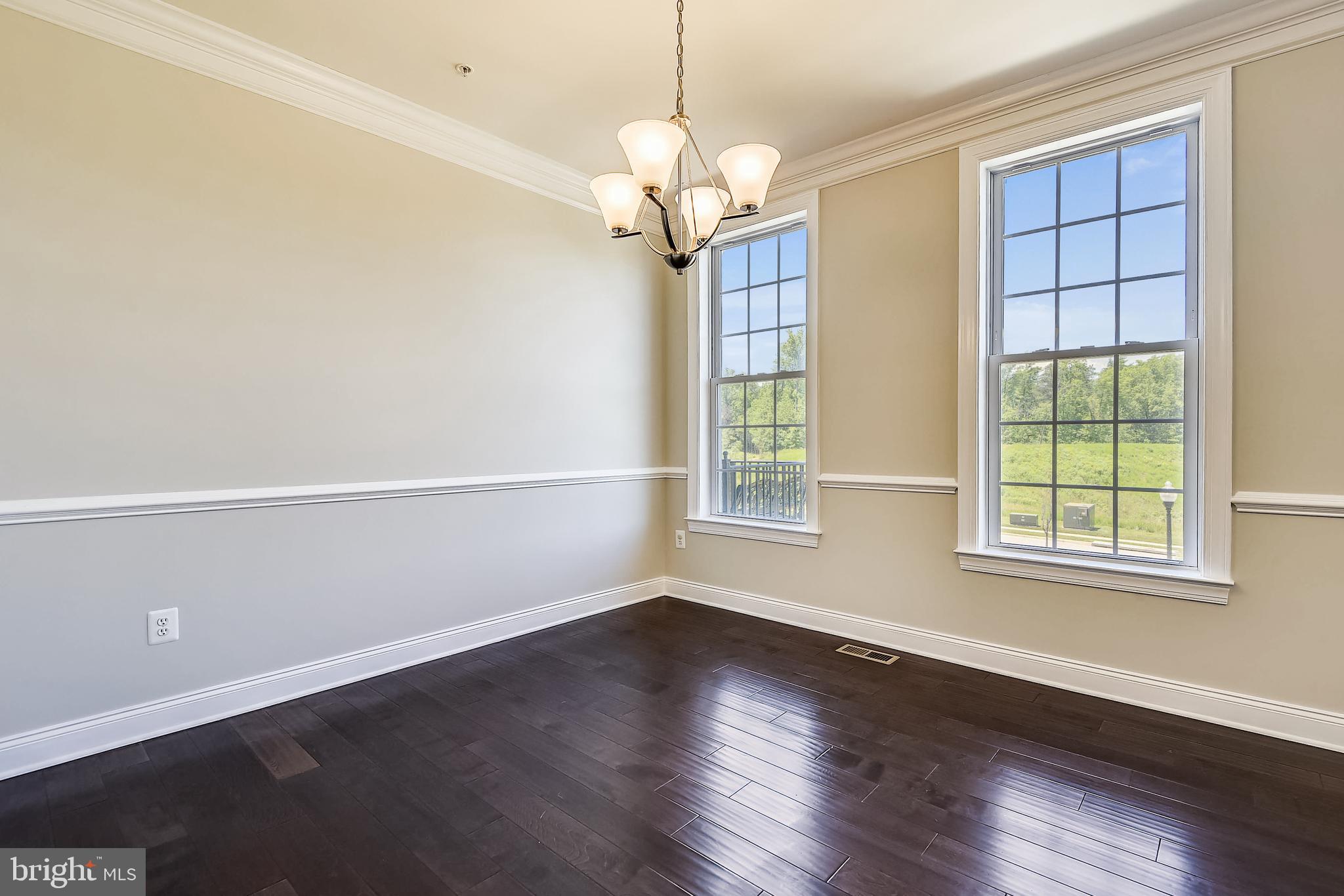7670 Elmcrest Road Hanover, MD 21076 - Photo 17 of 70 ML: Dining Room with Hardwood & Lots of Light